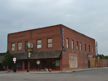 A photo of the Knearl Block and Opera House/Desky Hotel 