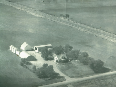 picture of a farm