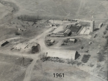 picture of a farm